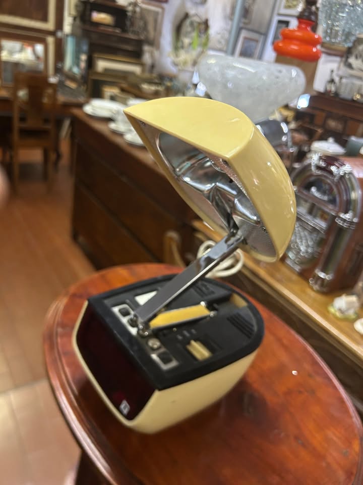 Lampada con sveglia '70